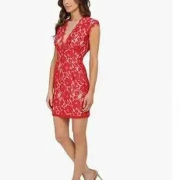 Aidan Mattox Red Lace Illusion Cocktail Mini Dress Size 8 Formal Event Night NYE