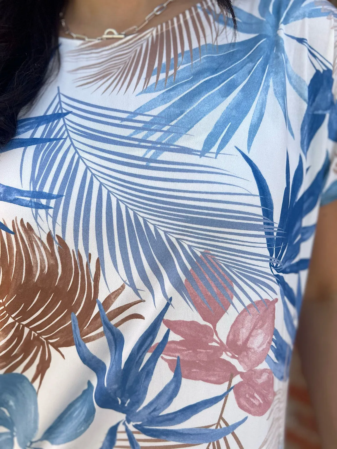 Blue Back Detail Leaf Top Kimmy