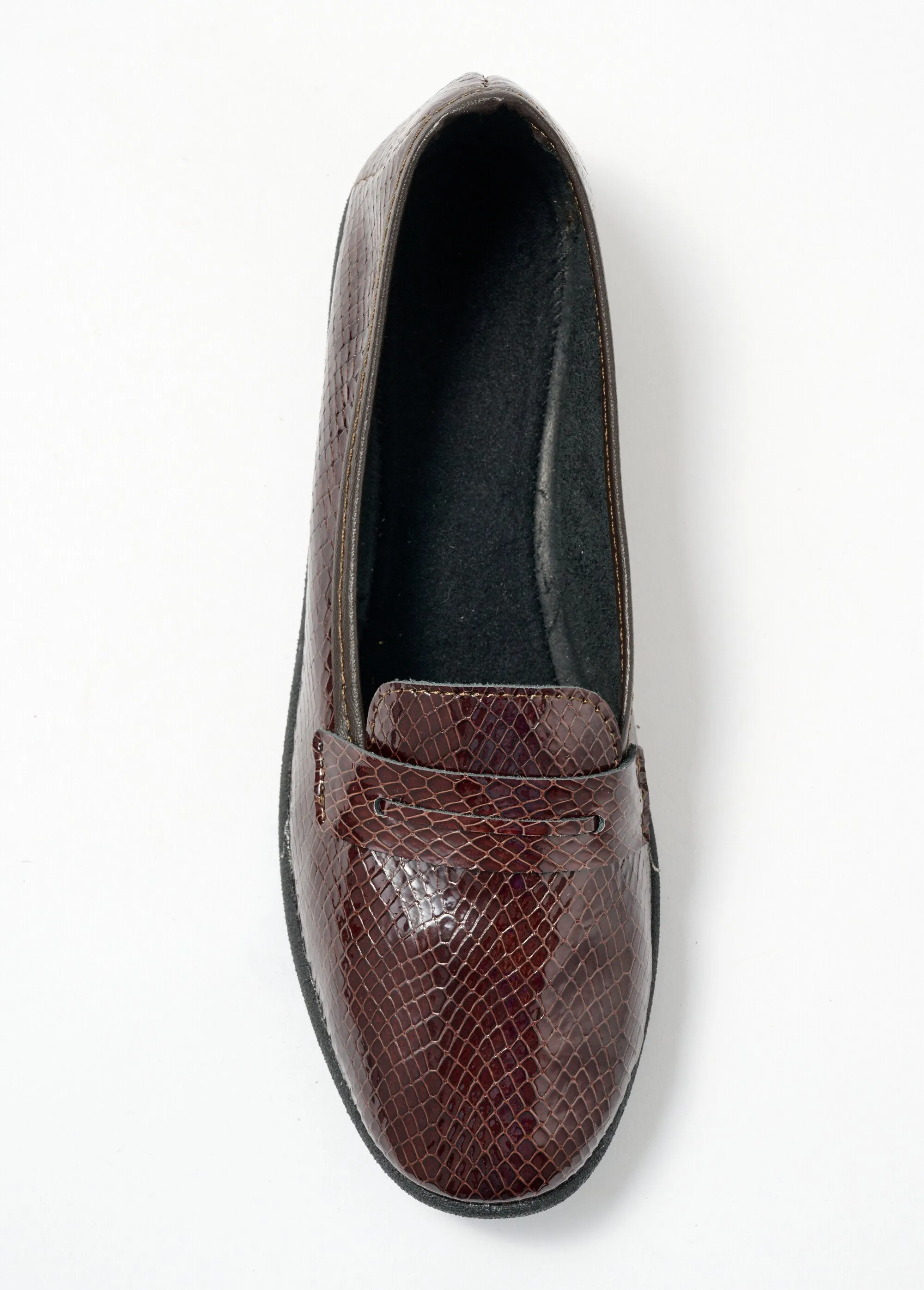 Crocodile-effect leather patent loafers, width comfort