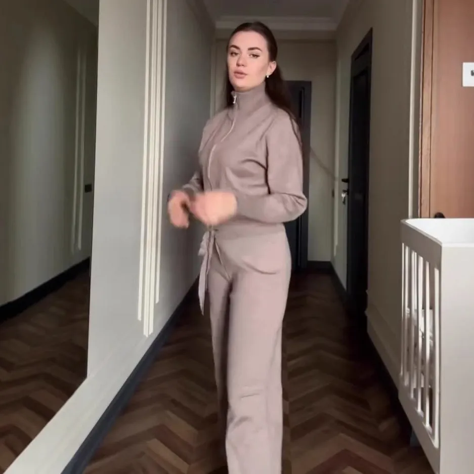 Effortlessly Stylish Zippered Top and Wide-Leg Pants Two-Piece Set