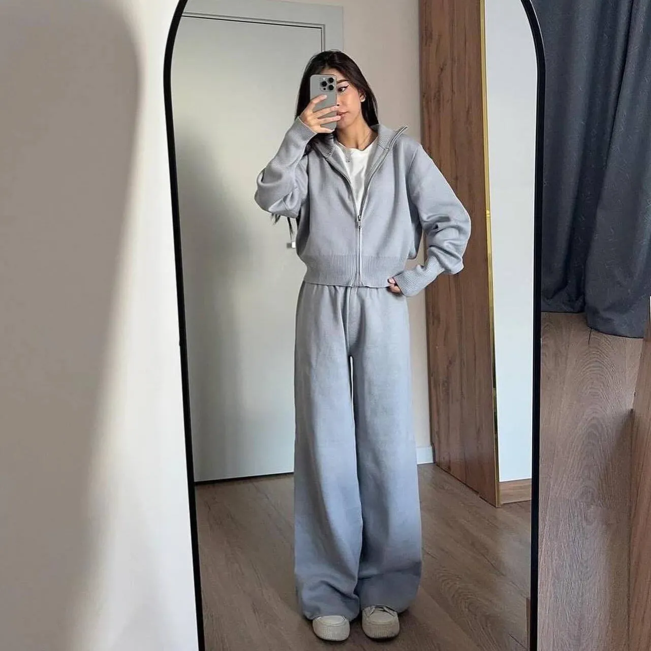 Effortlessly Stylish Zippered Top and Wide-Leg Pants Two-Piece Set