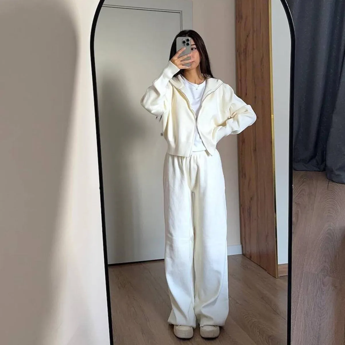 Effortlessly Stylish Zippered Top and Wide-Leg Pants Two-Piece Set