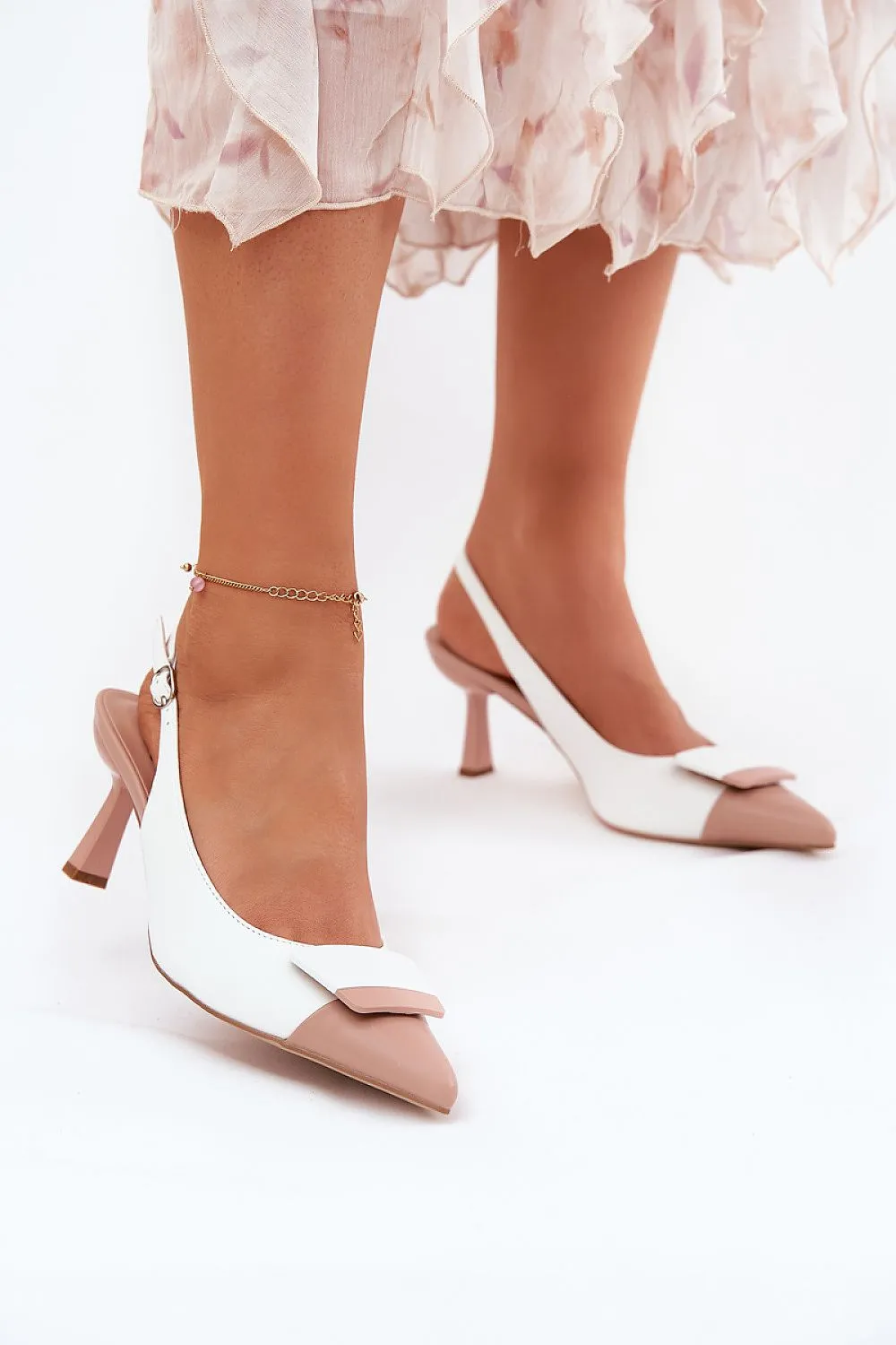 High heels Step in style
