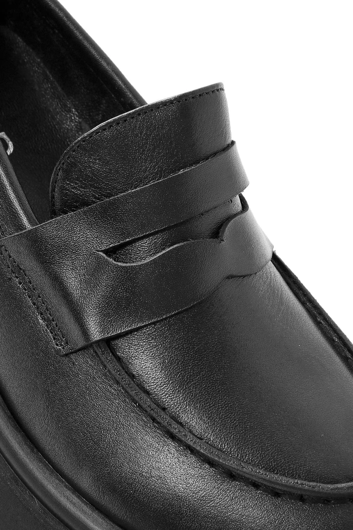 Kadın Siyah Kalın Topuklu Deri Maskülen Loafer
