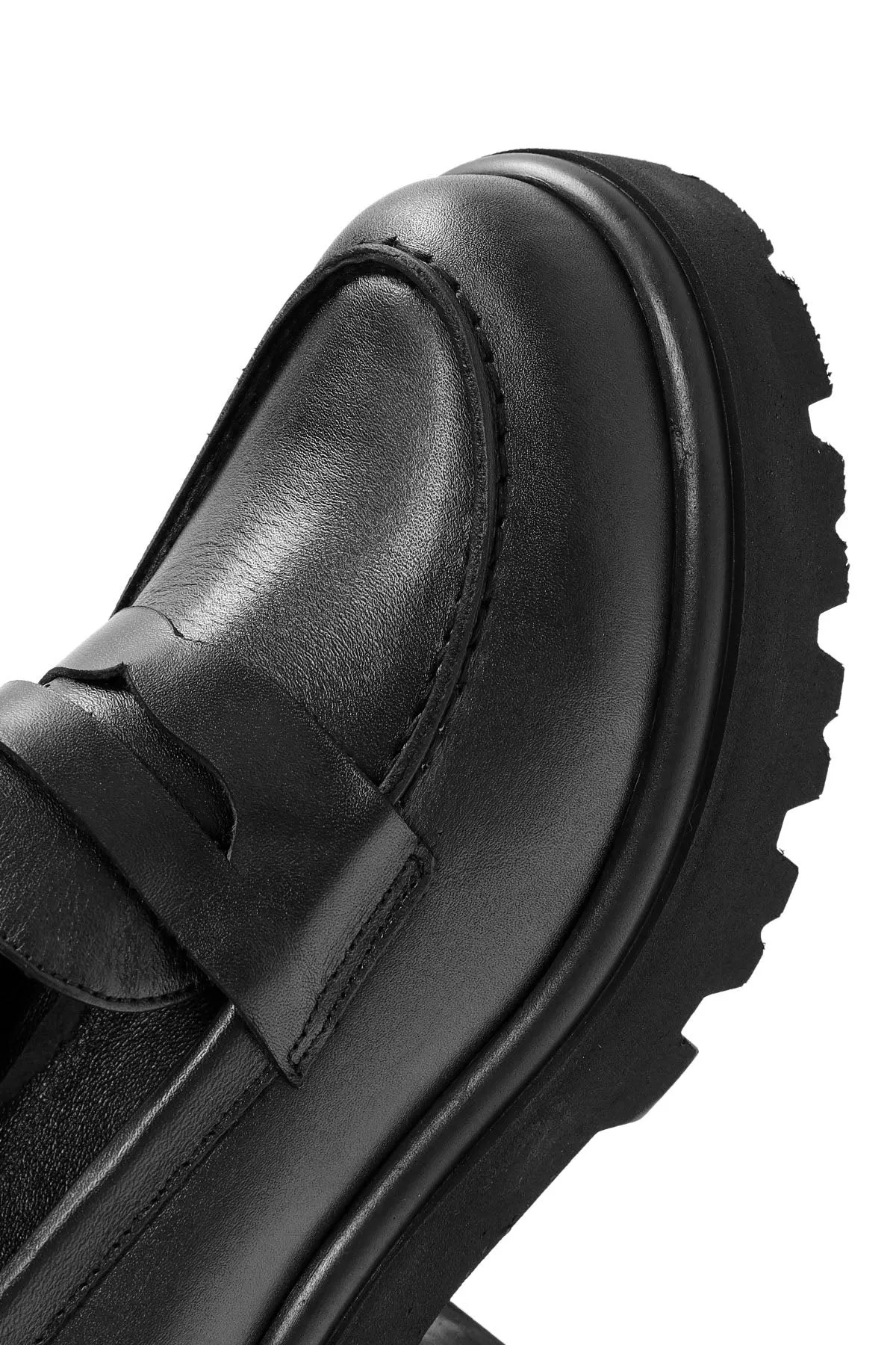 Kadın Siyah Kalın Topuklu Deri Maskülen Loafer