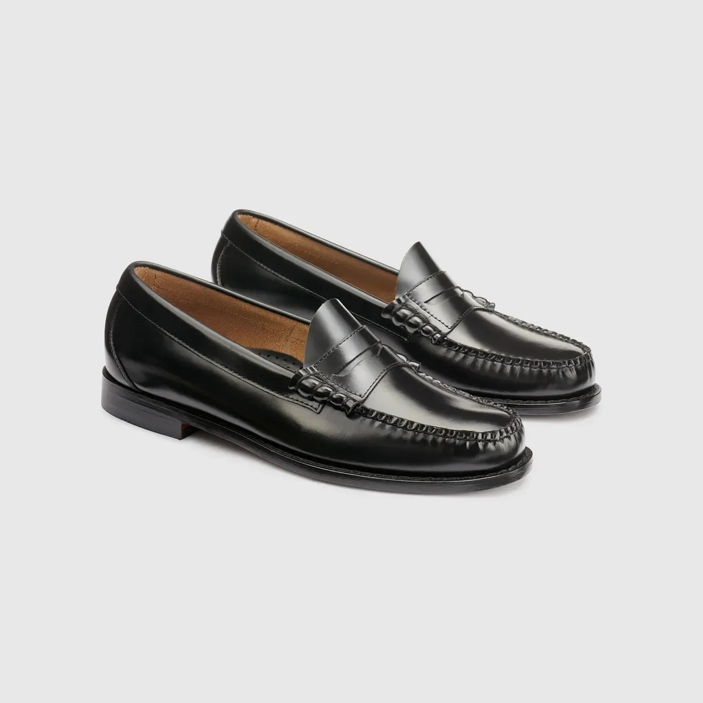 Larson Weejuns Loafer in Black