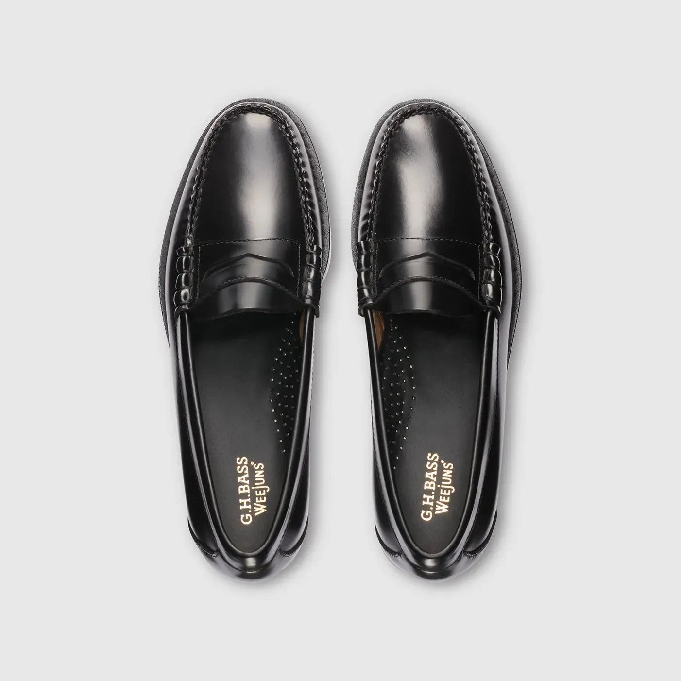 Larson Weejuns Loafer in Black
