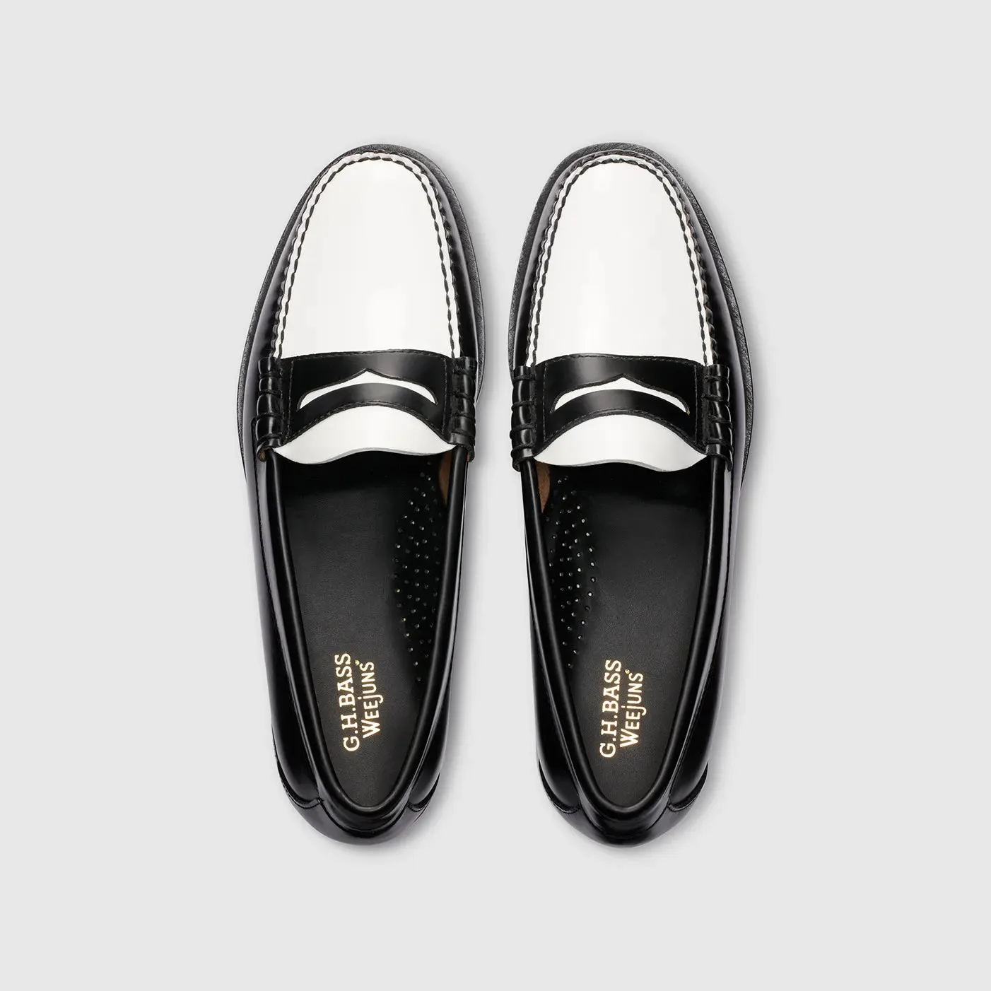 Larson Weejuns Loafer in Black/White