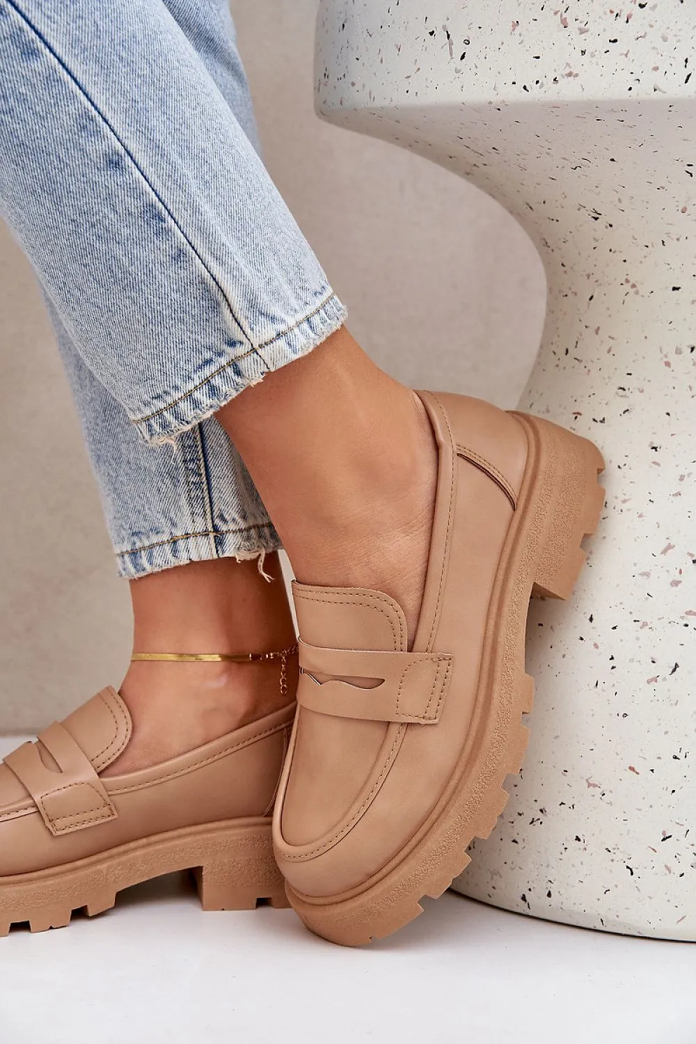 Mocassin Step in style