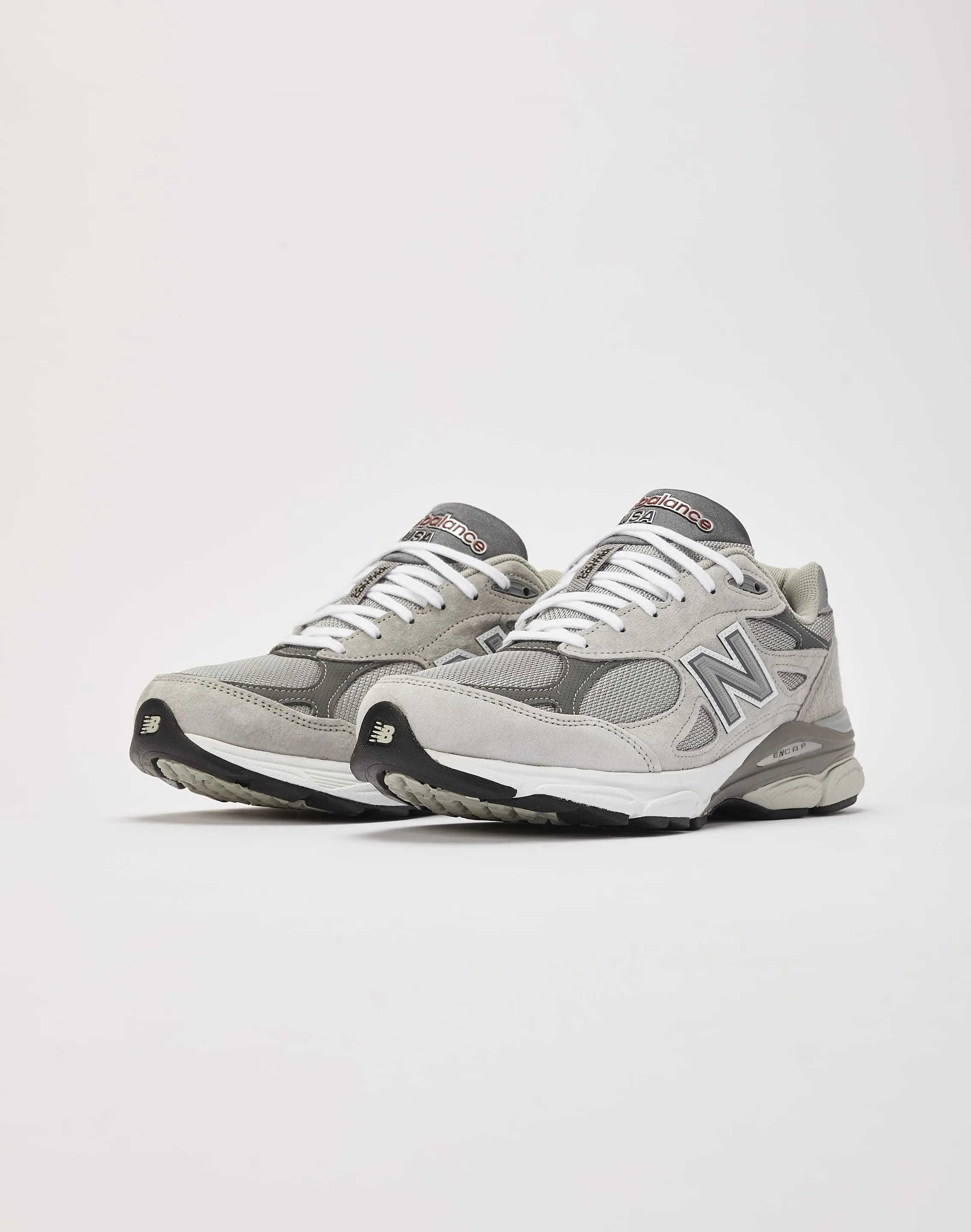 New Balance 990v3