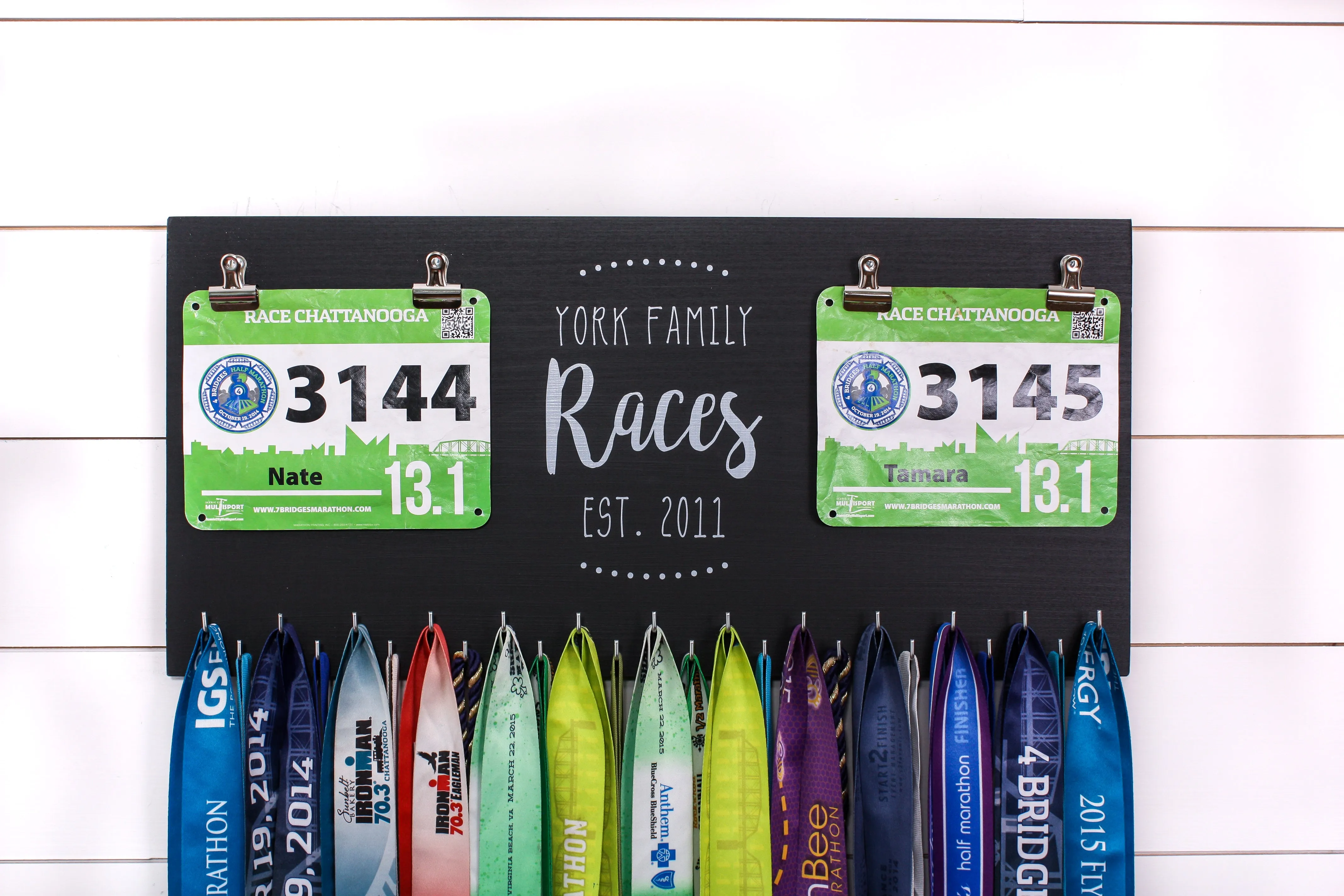 Personalized Family Race Bib and Medal Holder - Couple - Extra Large Size