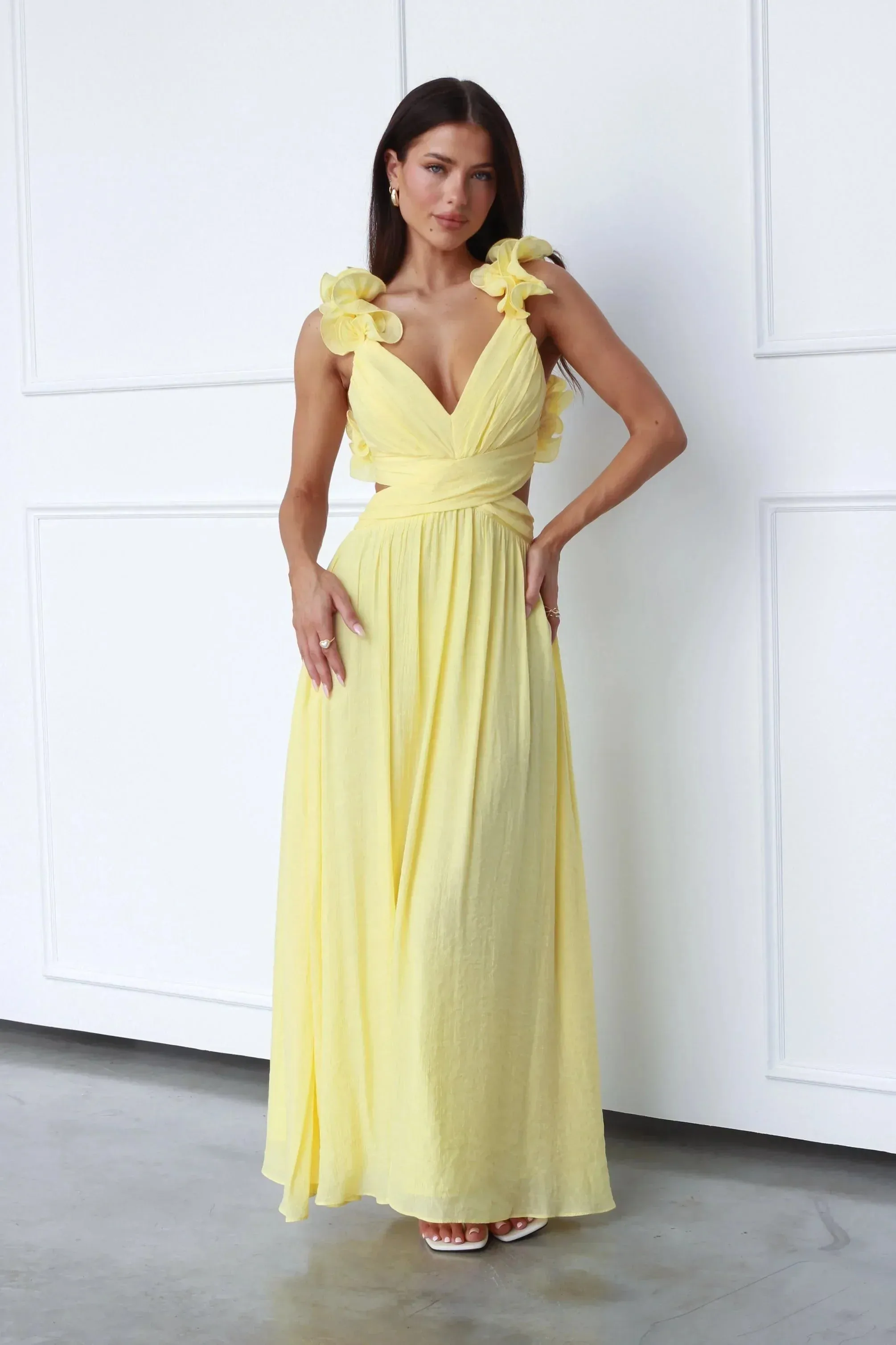 Ruffled Maxi Dress | Elegant | Flowing Silhouette