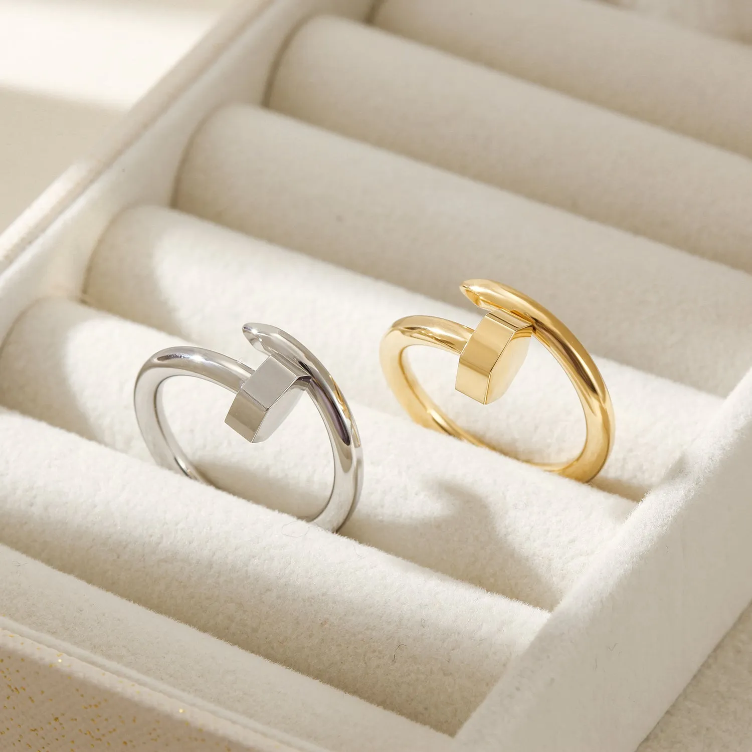 Twisted smooth ring-NSR172STWG